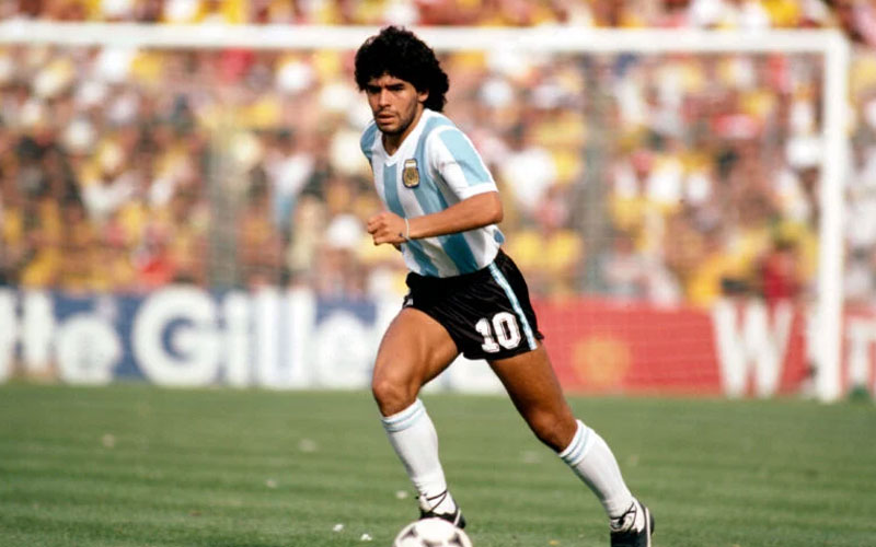 piala dunia diego maradona