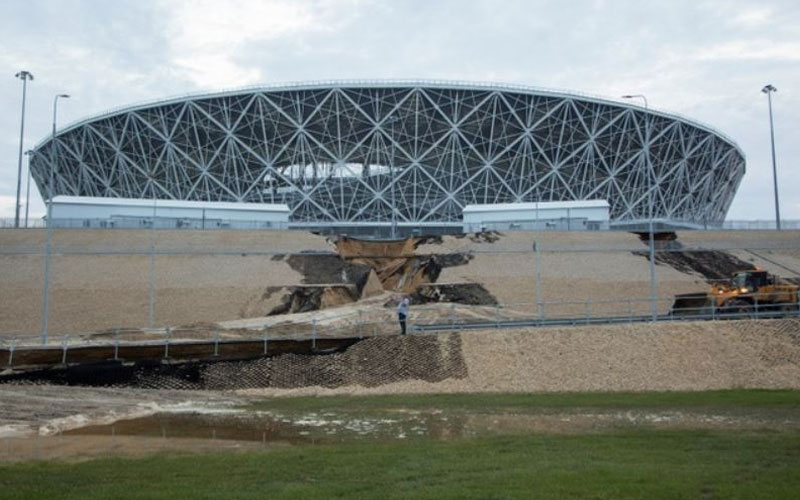 piala dunia stadion rusak - Ekings