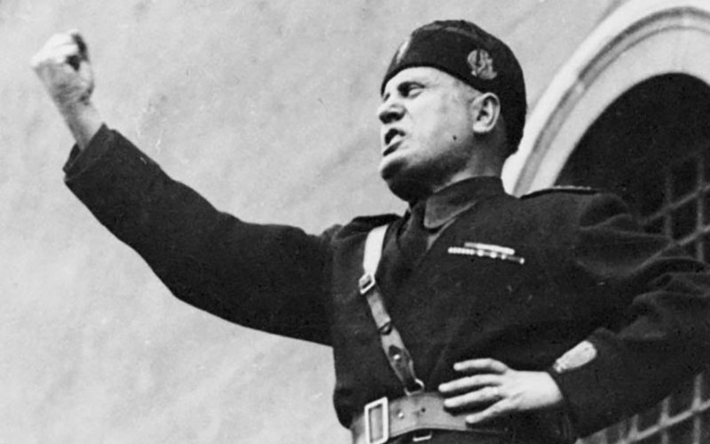 piala dunia benito mussolini - Ekings