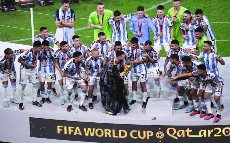 piala dunia hadiah argentina - Ekings