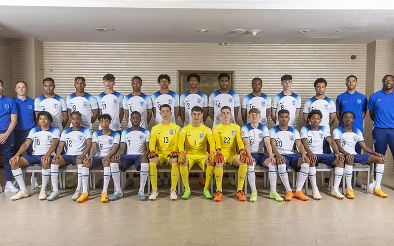 pemain inggris piala dunia u17 - Ekings