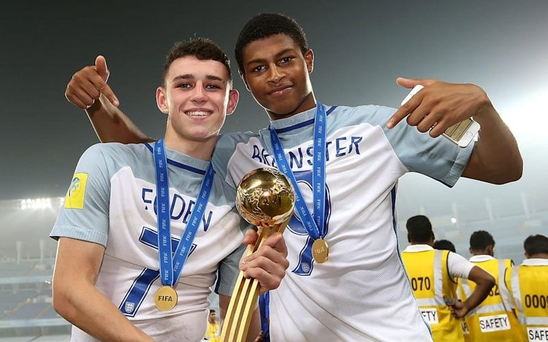 golden ball piala dunia u17 - Ekings